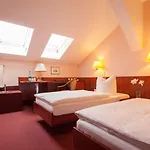 Hotel Kastanienhof 3*