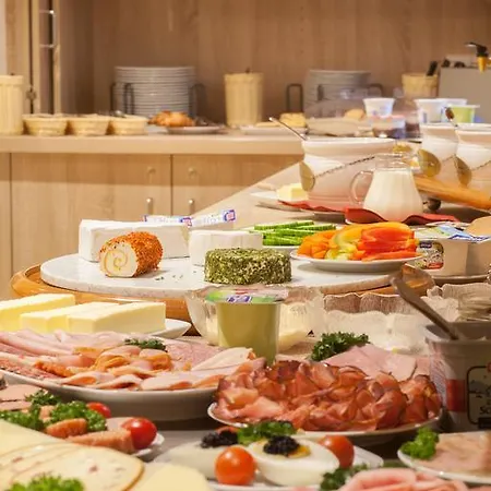 Hotel Kastanienhof 3*