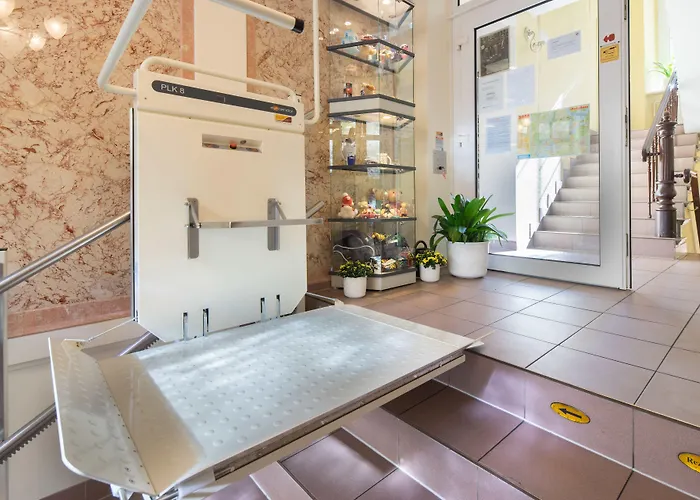 卡斯坦尼恩霍夫酒店 3*